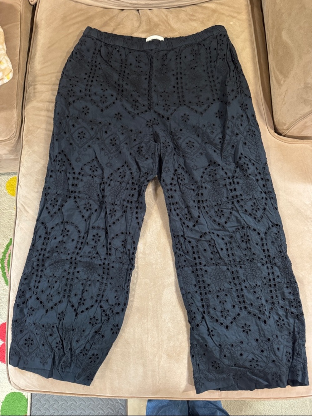 NWOT Abercrombie & Fitch Fully Lined Eyelet Black Pants Large Petite w/Pockets